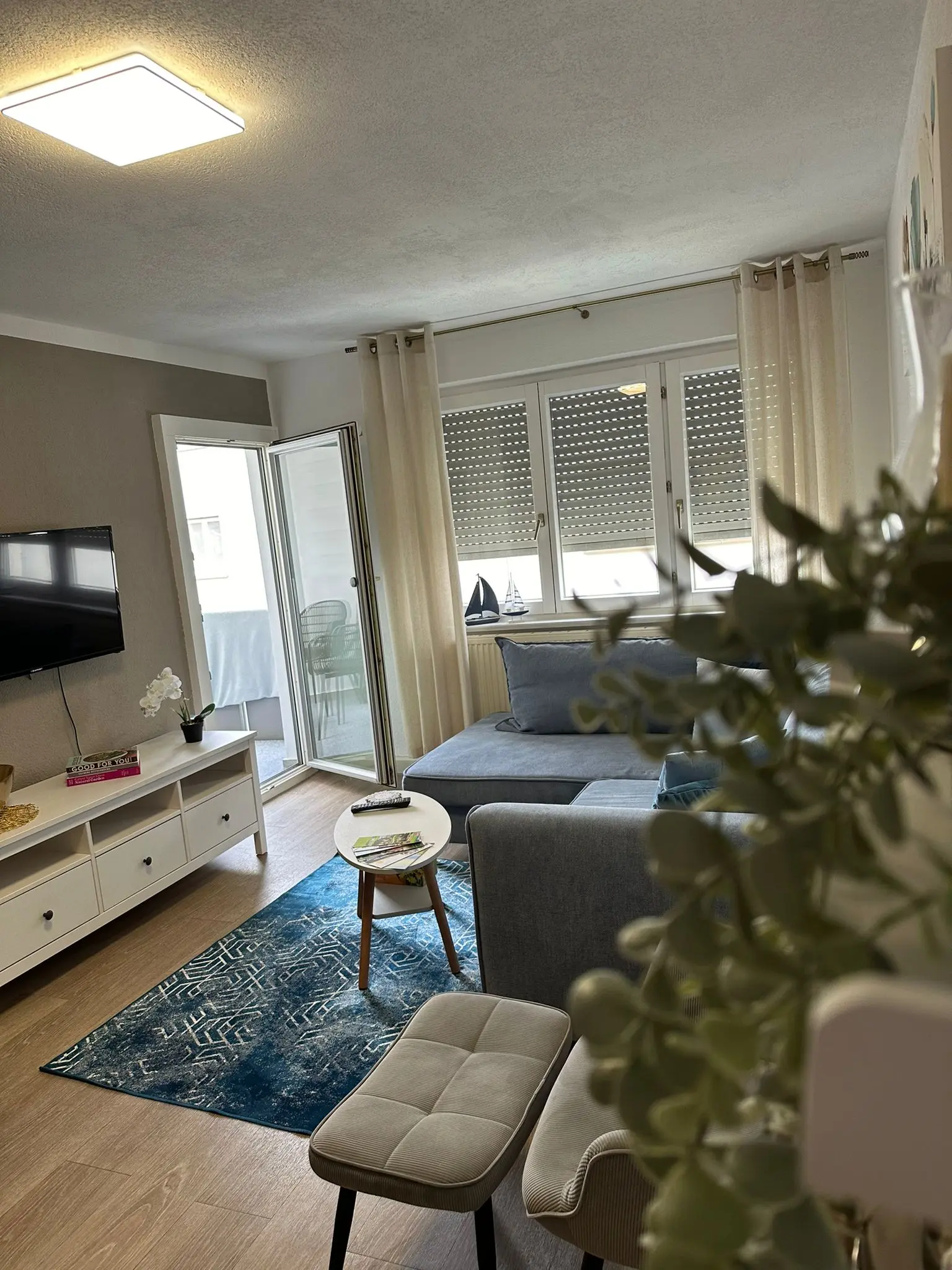 Heller Essbereich in der Ferienwohnung Ella für gemütliche Mahlzeiten